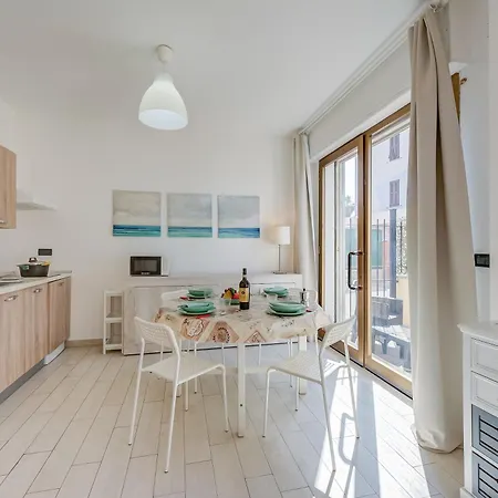 La Bergamina - Front - Happy Apartament